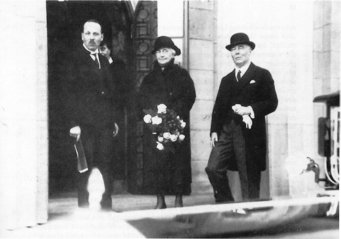 Louise Kerckhoff (middle) and Franz Grödel (left) on inauguration day Louise Kerckhoff (middle) and Franz Grödel (left) on inauguration day