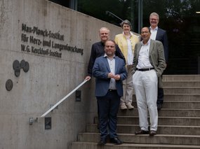 Hessischer Wissenschafts-minister Timon Gremmels besucht Institut